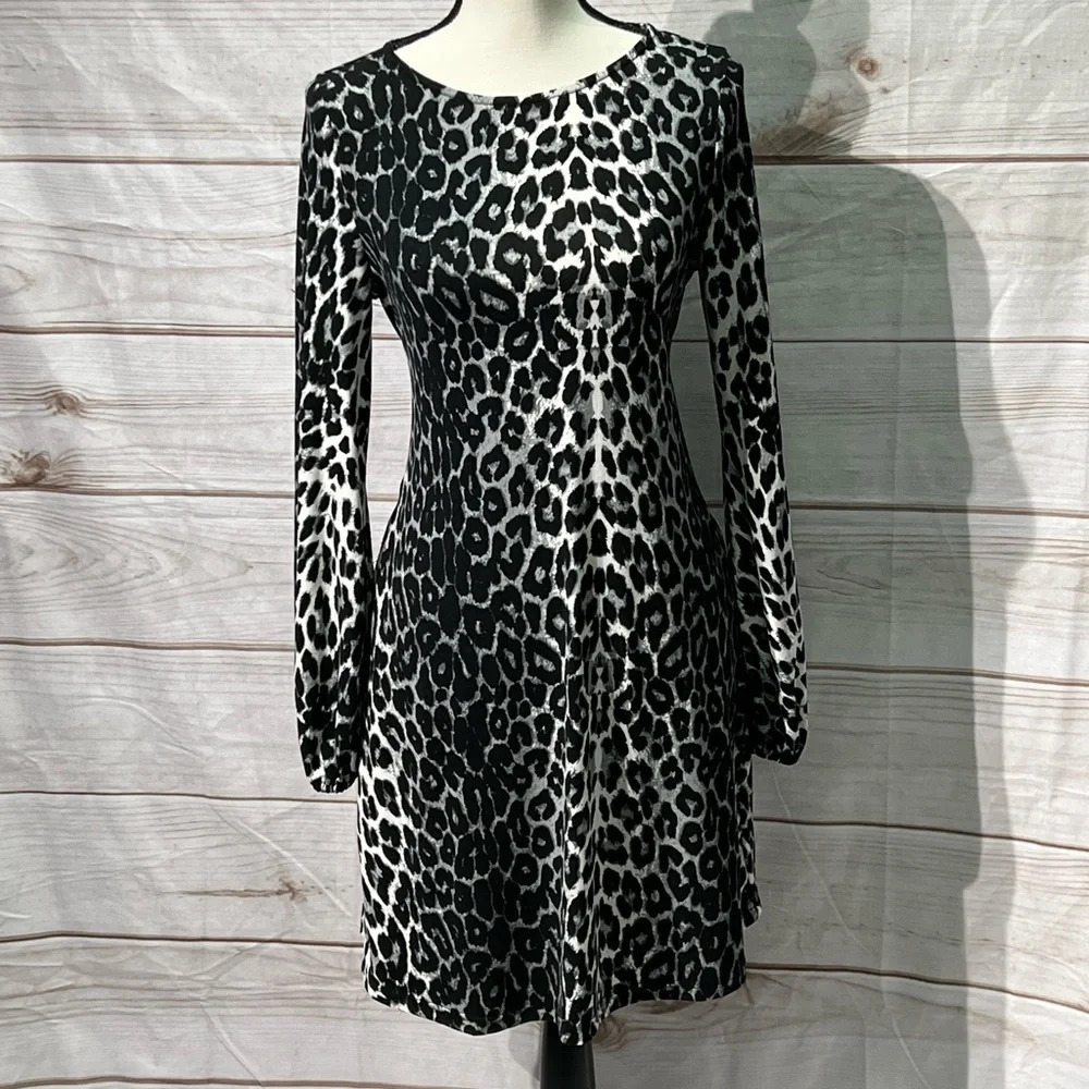 Davi & Dani Black, White & Grey Leopard Print Dress with Pockets - size Small